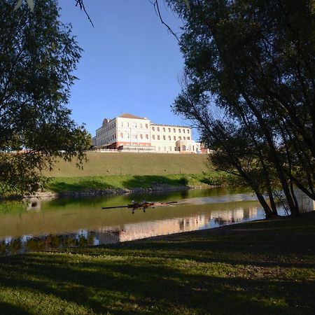 Duna Wellness Hotel Baja Eksteriør billede