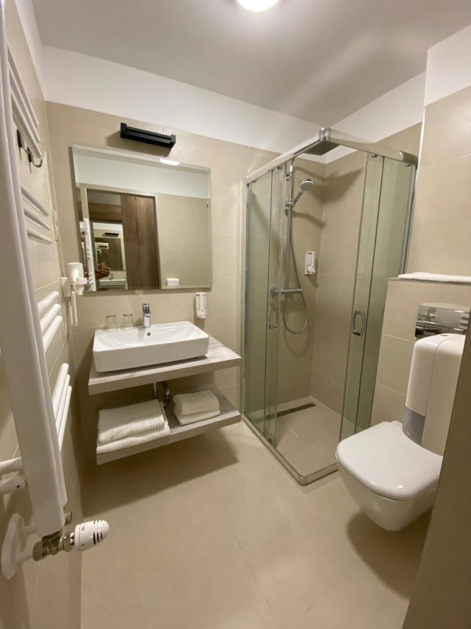 Duna Wellness Hotel Baja Eksteriør billede